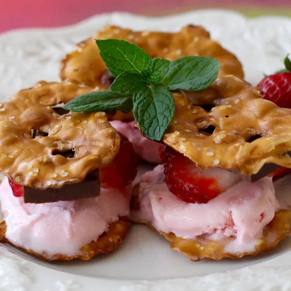 recetas Mini Sándwiches De Pretzel De Helado