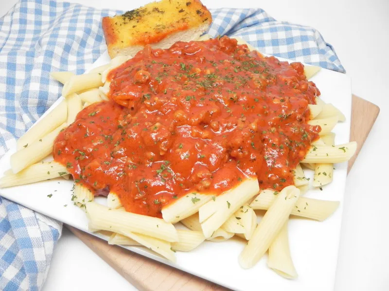 receta Mostaccioli à la sauce tomate crémeuse
