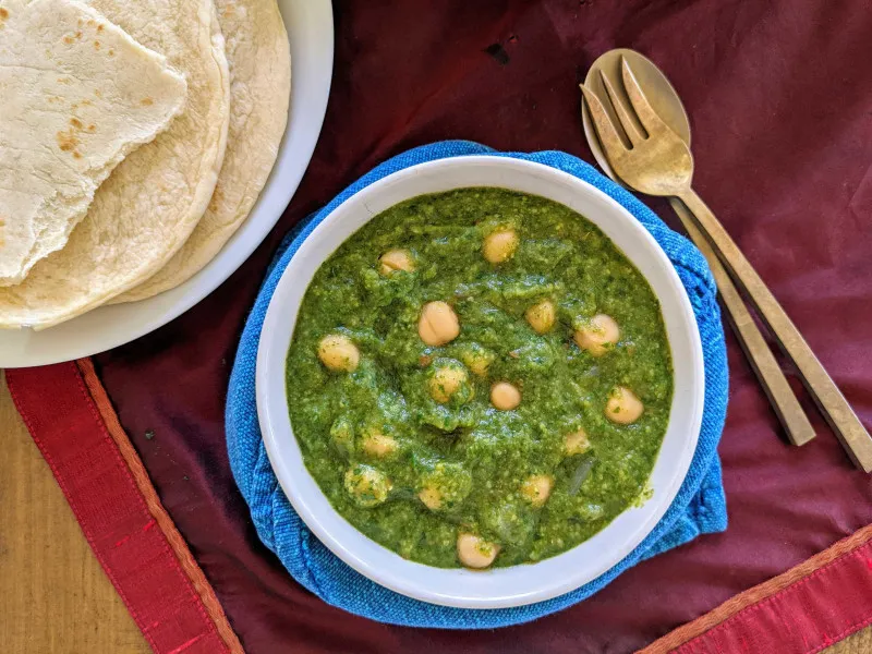 przepisy North Indian Saag Chole (ciecierzyca i warzywa)