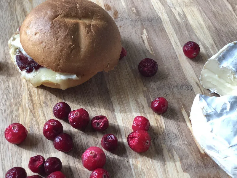 receta Paninis végétariens au brie et aux bleuets Pour 2 personnes