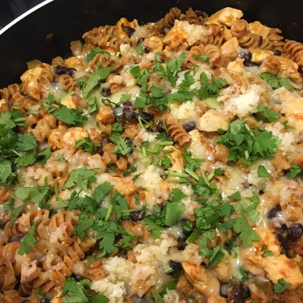 receta Pâtes enchiladas au poulet et au fromage