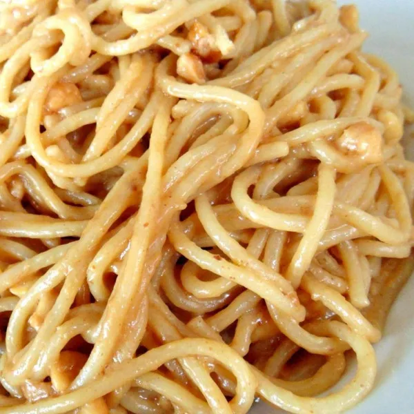 receta Pâtes aux arachides épicées à l'asiatique