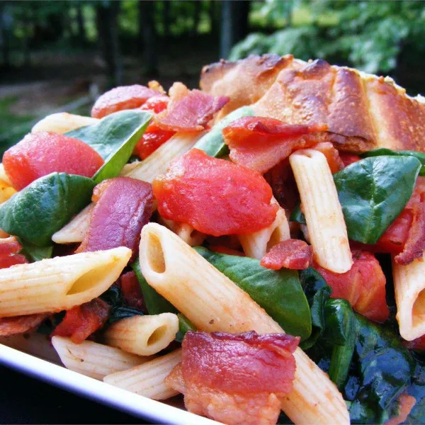 receta Pasta Penne Con Espinacas Y Tocino