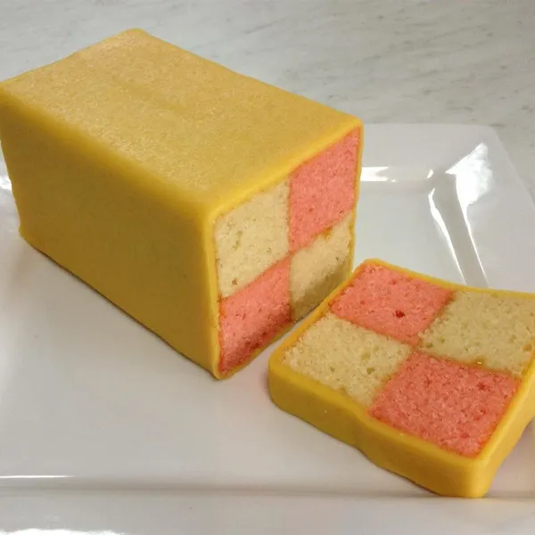 Przepis Battenburg Pie