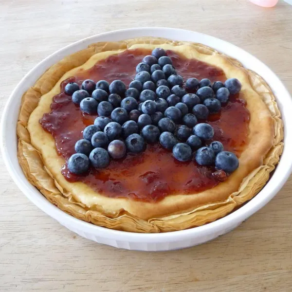 receta Cheesecake aux bleuets blancs rouges