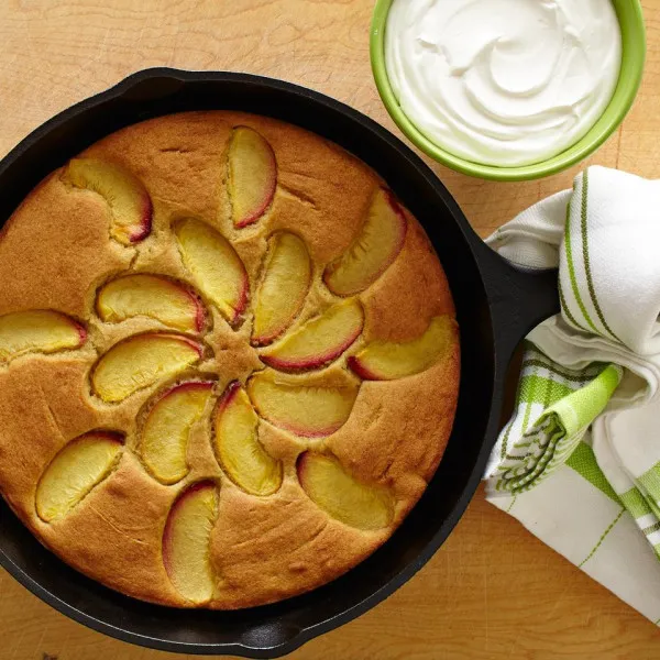 receta Gâteau aux pêches à la poêle avec de la farine de sorgho