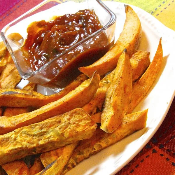 receta Pommes de terre Frites faciles avec sauce tomate au curry