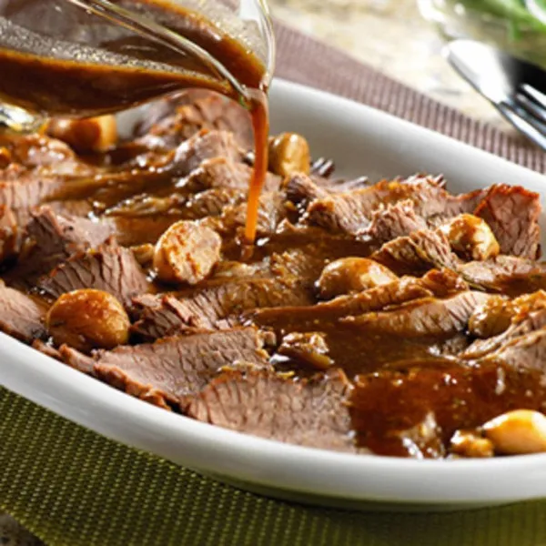recette Poitrine braisée à l'ail
