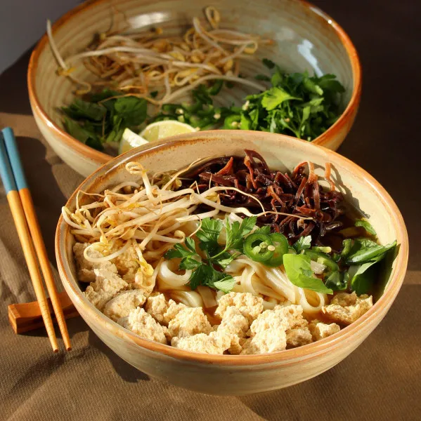 receta Pho végétarien (soupe vietnamienne aux nouilles)
