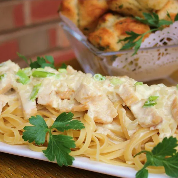 recetas Pollo A La Cremosa Sobre Linguini