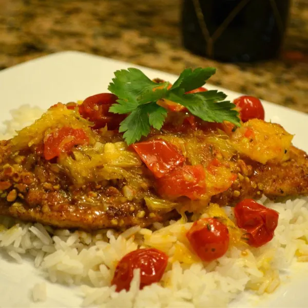 recetas Pollo En Costra De Almendras Con Salsa De Tomate Y Cítricos