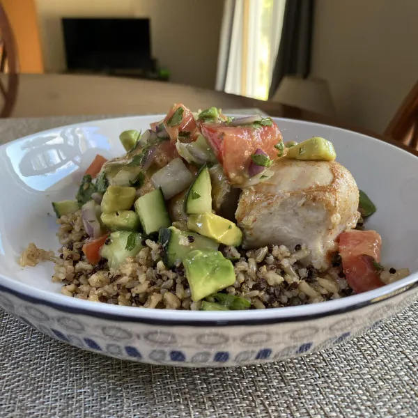 receta Poulet frotté au cumin avec sauce à l'avocat