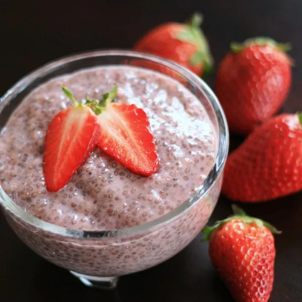 recetas Pudín De Almendras, Fresas Y Semillas De Chía