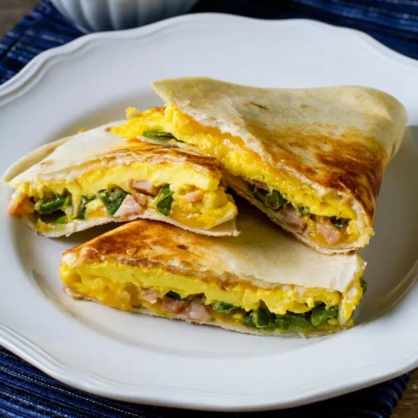 receta Quesadillas De Desayuno Con Jalapeño Y Tocino Canadiense