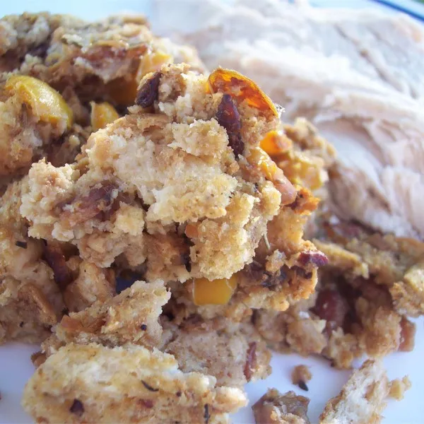 receta Bourbon Bacon Thanksgiving Stuffing