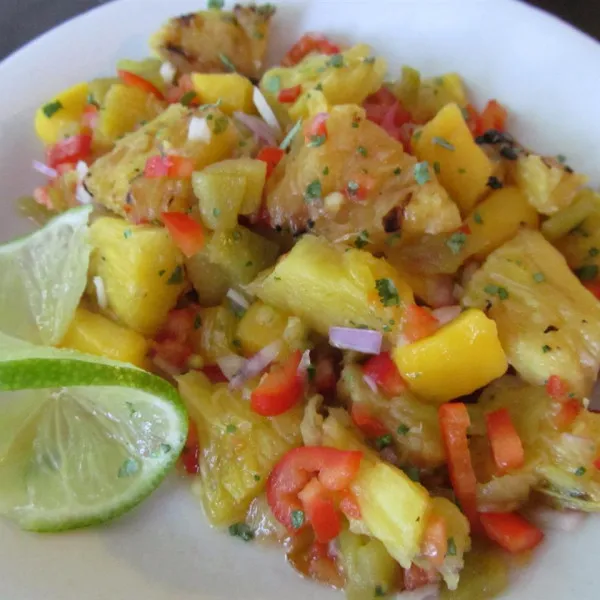 przepisy Grillowany Ananas Mango Salsa