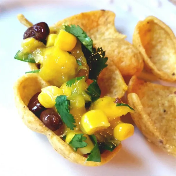 Przepis Salsa z mango, kukurydzy i czarnej fasoli