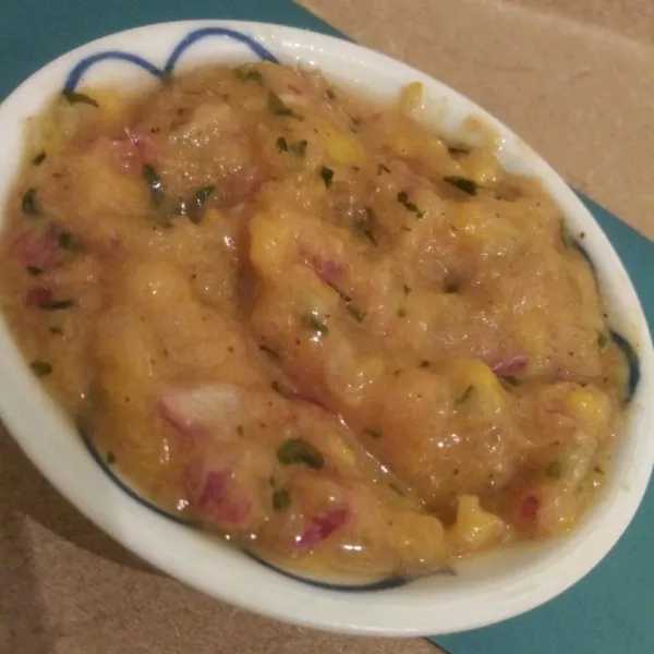 Przepis Pineapple Mango Salsa