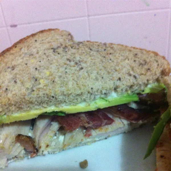 receta California Club Turkey Sandwich