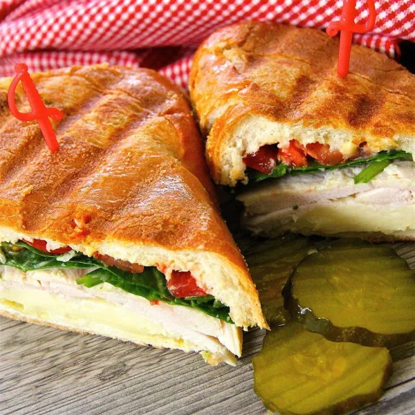 receta Dinde Grillée Et Sandwich Suisse