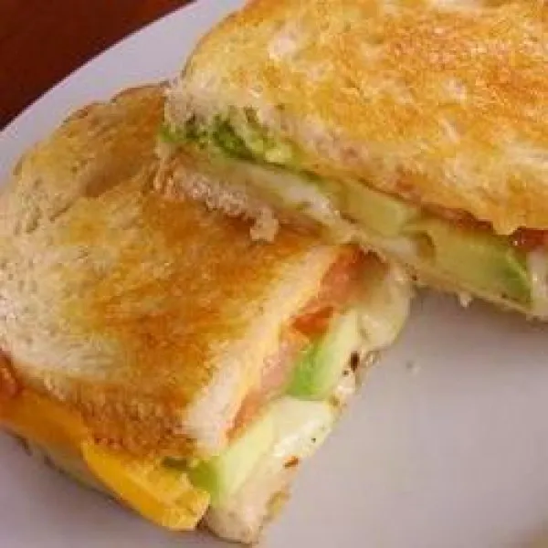recette Sandwich au fromage grillé pour adultes