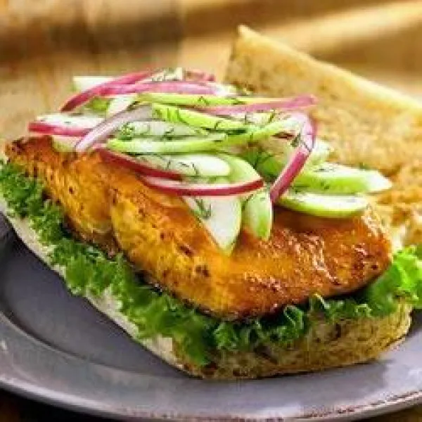 receta Sándwich De Salmón A La Parrilla Con Ensalada De Manzana Verde