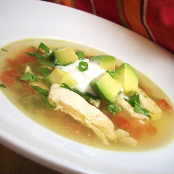 receta Sopa De Aguacate Con Pollo Y Lima