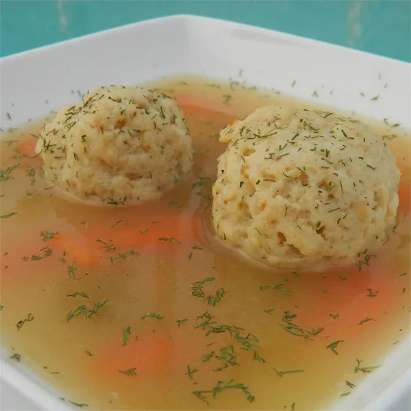 receta Soupe aux boules de Matzah