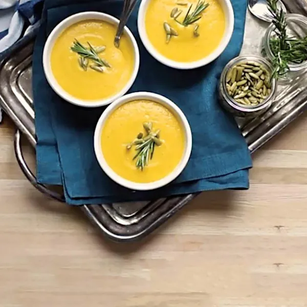 receta Sopa De Calabaza Butternut Asada Y Manzana Con Caldo College Inn®