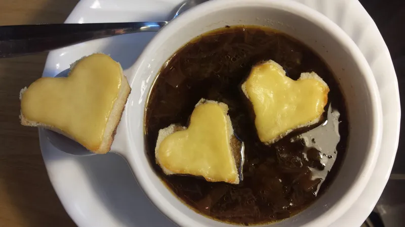 przepisy Francuska Zupa Cebulowa VI