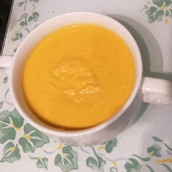 receta Soupe au curry à la noix de coco et aux carottes