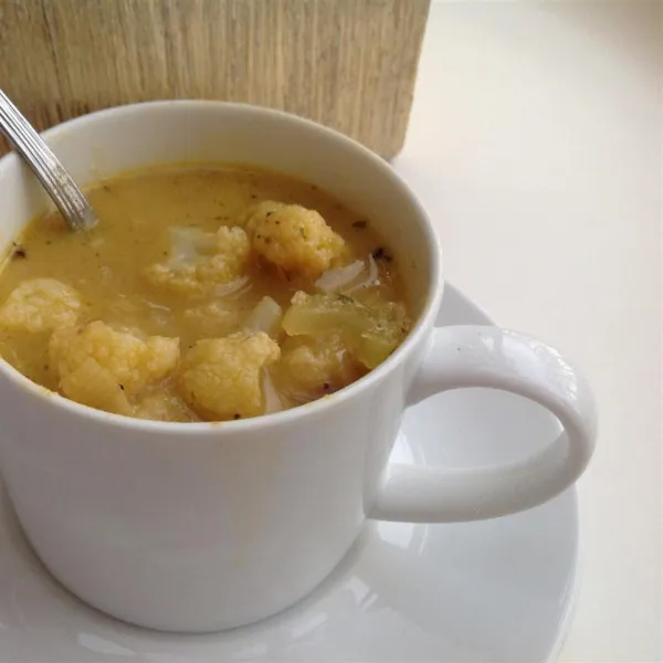 receta Sopa De Coliflor Asada, Ajo Y Puerros