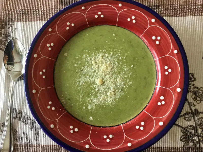 recepta Zupa ze świeżych szparagów