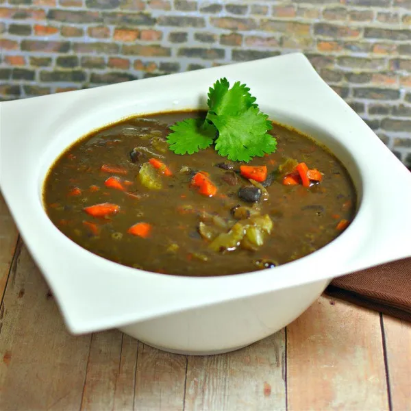 recetas Sopa De Frijoles Negros Fácil Y Rápida