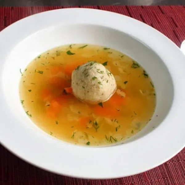 receta Soupe de dinde aux boules de matzah