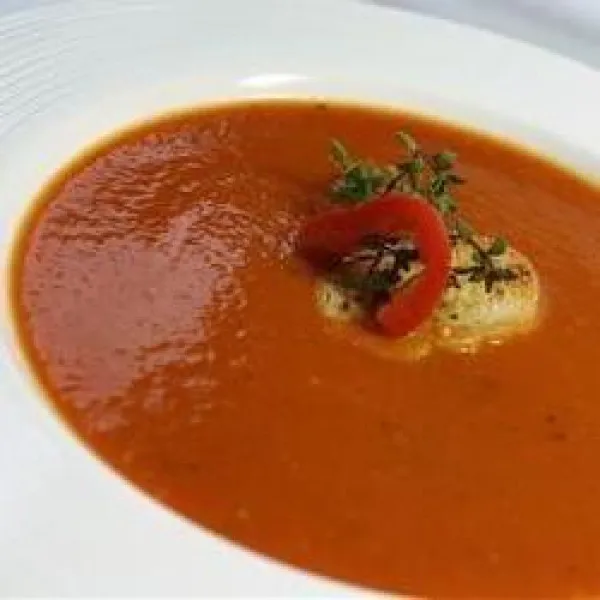 przepisy Zupa z pieczonej czerwonej papryki i pomidorów
