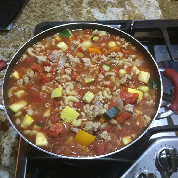 receta Soupe aux tomates et aux courgettes I