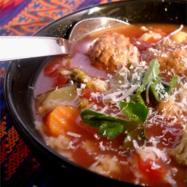 receta Soupe aux boulettes de viande à l'italienne