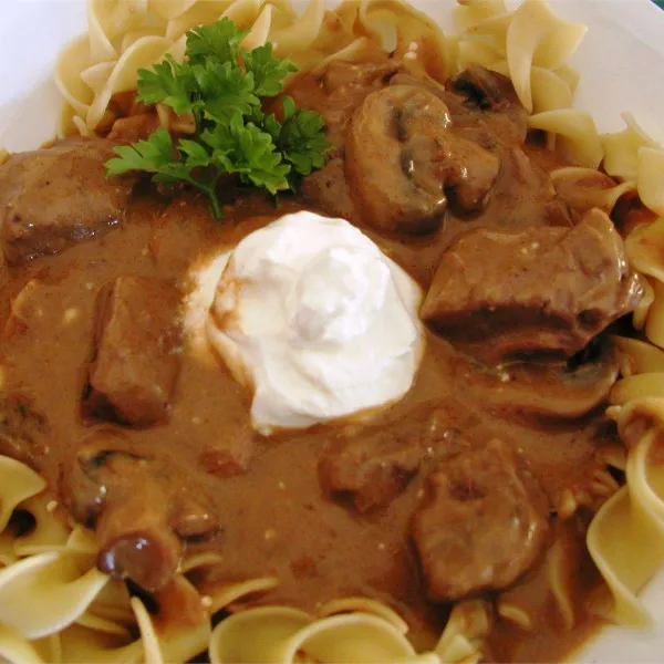 receta Stroganoff I De Carne De Res En Olla De Cocción Lenta