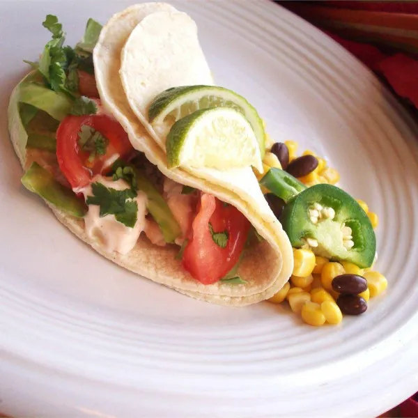 recette Tacos au poisson grillé avec vinaigrette chipotle et lime
