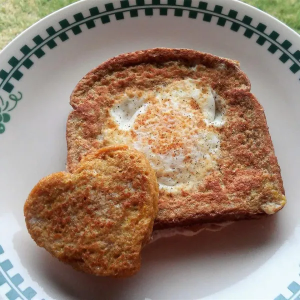 recette Oeufs de variation de pain dorÃ© dans le panier