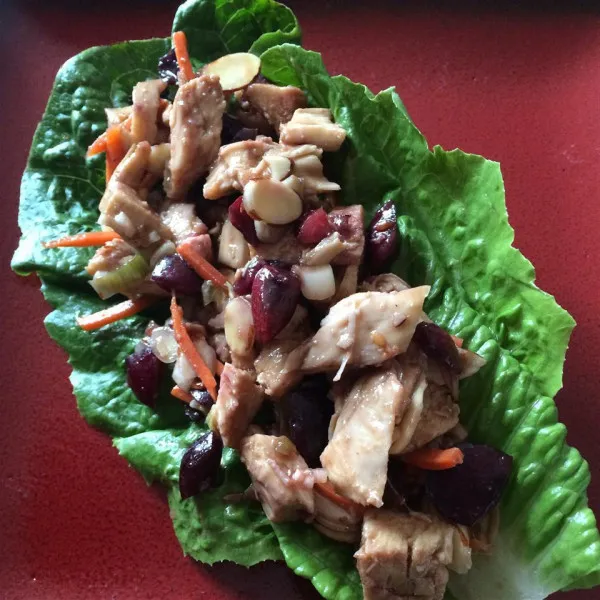 recette Wraps de laitue au poulet et aux cerises